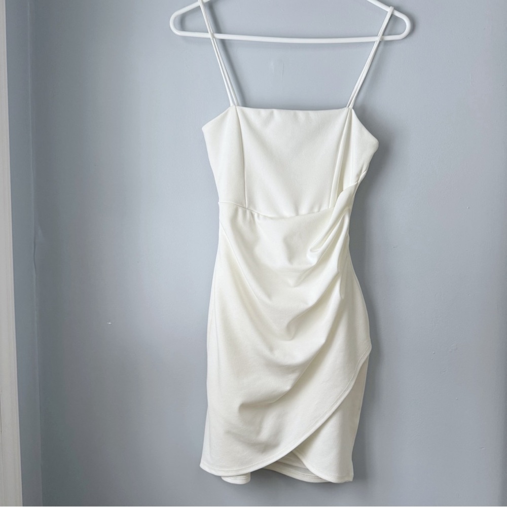 Windsor Ivory Tulip Hem Mini Dress Spaghetti Straps Homecoming Graduation Size S